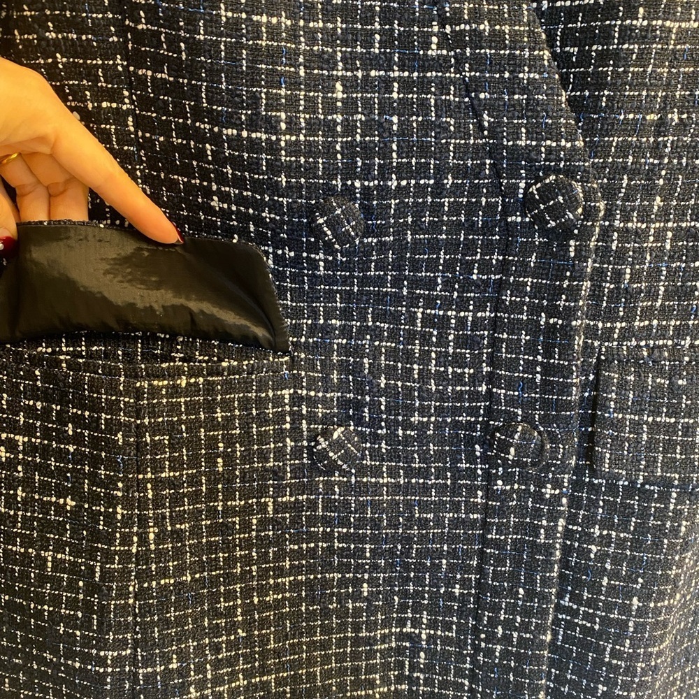 Aritzia Babaton Kilburn Navy Tweed double buttoned blazer jacket size 4 - Picture 7 of 9